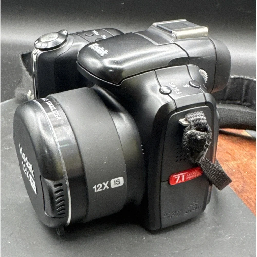 Kodak EasyShare P712 Black 7.1MP Digital Camera | Works, Please READ